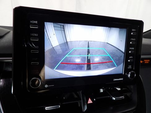 Used 2021 Toyota Corolla SE FWD image 17