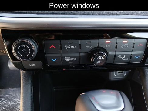 New 2025 Jeep Compass Latitude w/ Convenience Group image 12