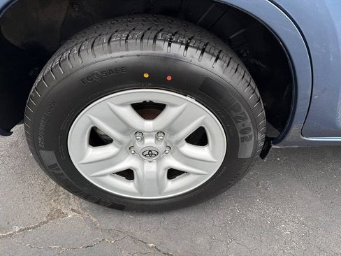Used 2011 Toyota RAV4 4WD image 34