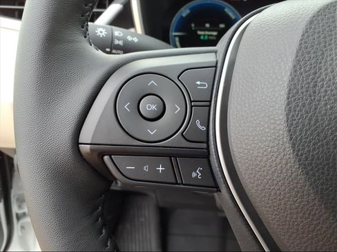 Certified 2026 Toyota Corolla XLE image 25