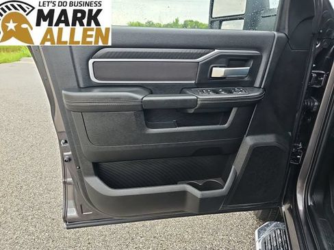 Used 2025 RAM 2500 Big Horn AWD/4WD image 22