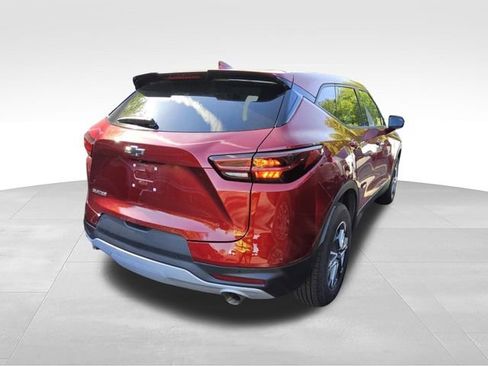 Used 2026 Chevrolet Blazer LT FWD image 4