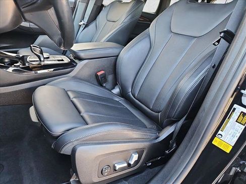 Used 2024 BMW X3 sDrive30i w/ Premium Package RWD image 16