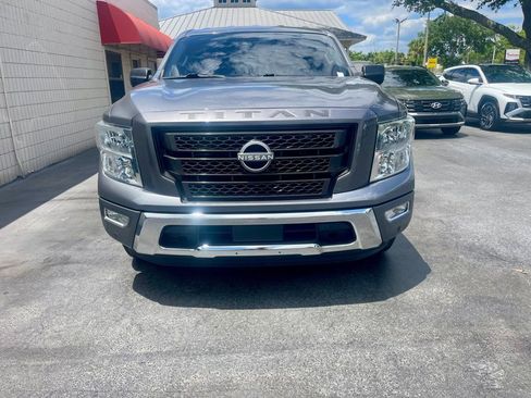 Used 2024 Nissan Titan SV w/ SV Convenience Package RWD image 7