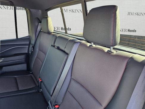 Used 2026 Honda Ridgeline Black Edition image 37