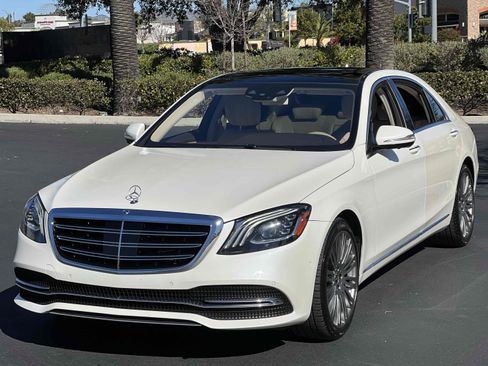 Used 2019 Mercedes-Benz S 560 Sedan image 14