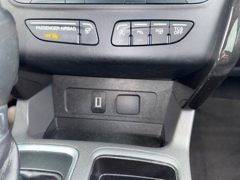 Used 2017 Ford Escape Titanium w/ Equipment Group 301A image 32