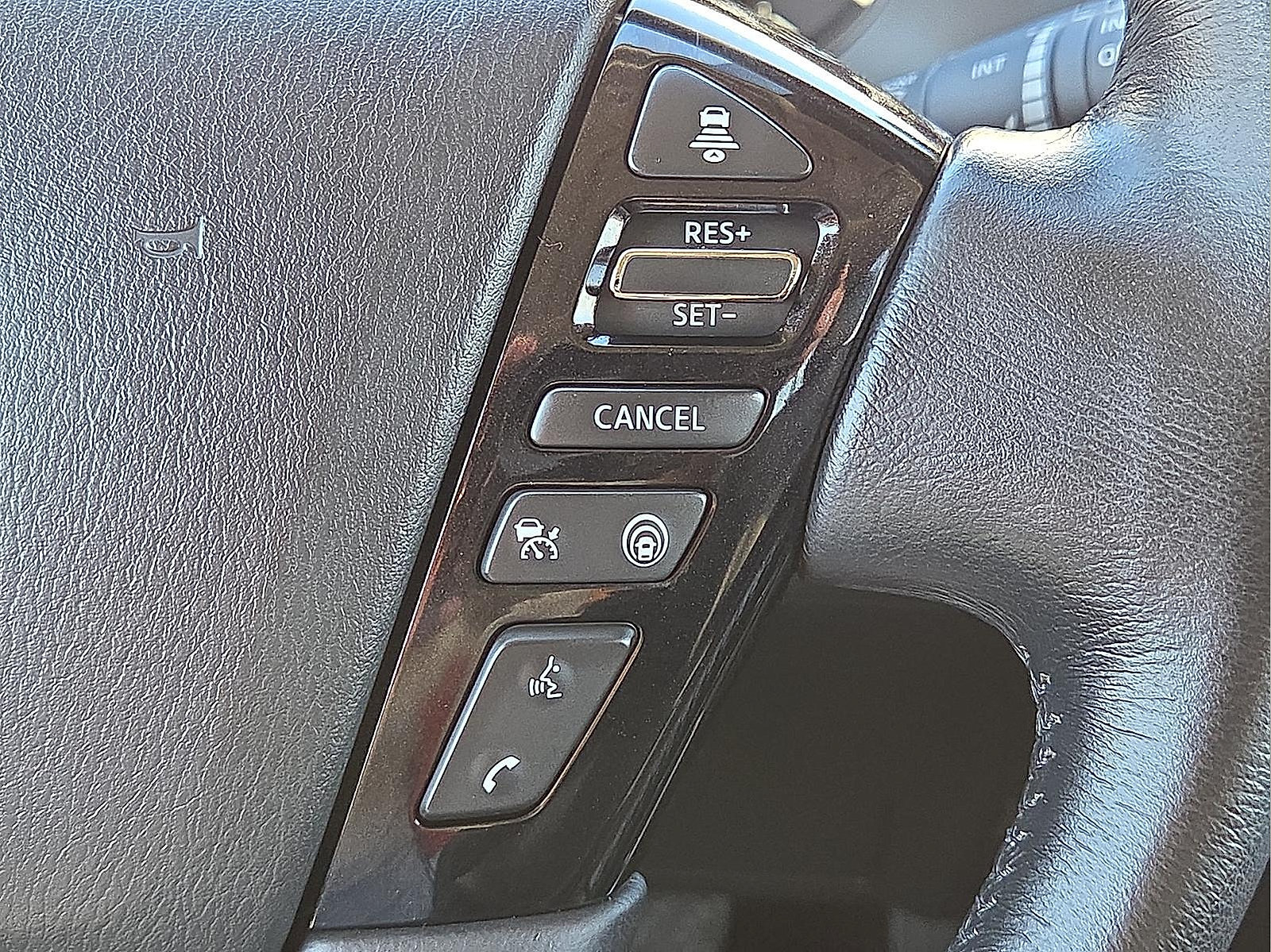 Used 2024 Nissan Armada SL w/ Captain's Chairs Package AWD/4WD image 22