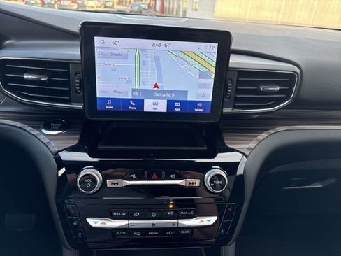 Used 2023 Ford Explorer Limited w/ Equipment Group 301A image 16