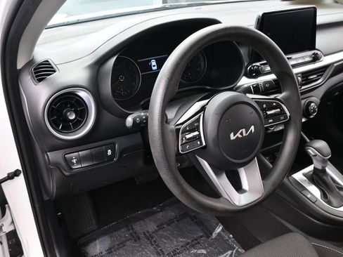 Used 2023 Kia Forte LXS FWD image 15