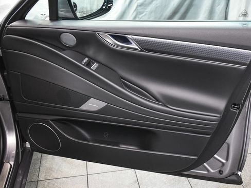 Used 2025 Genesis G80 3.5T Sport AWD/4WD image 19