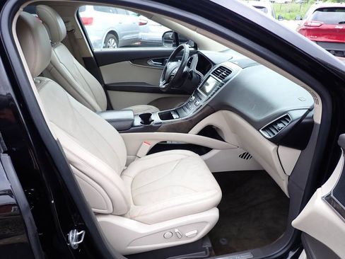 Used 2017 Lincoln MKX Reserve AWD/4WD image 11