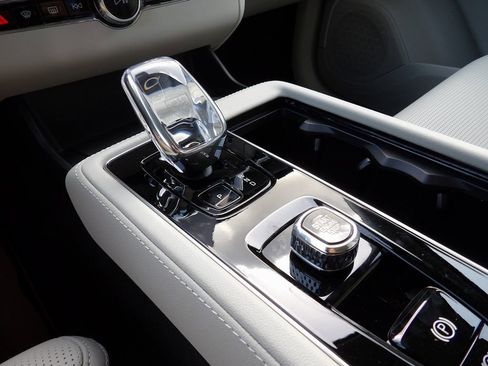 New 2026 Volvo XC90 B6 Ultra w/ Protection Package Premier AWD/4WD image 20