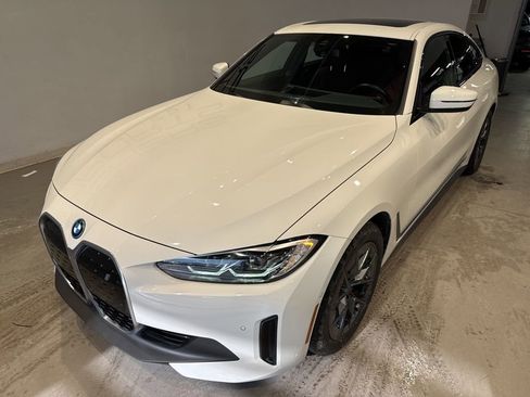 Used 2023 BMW i4 eDrive35 w/ Premium Package image 8