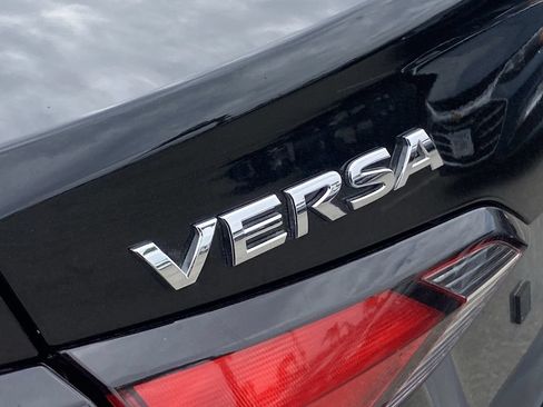 Used 2025 Nissan Versa SV FWD image 6