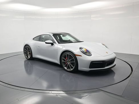 Certified 2024 Porsche 911 Carrera 4S AWD/4WD image 32