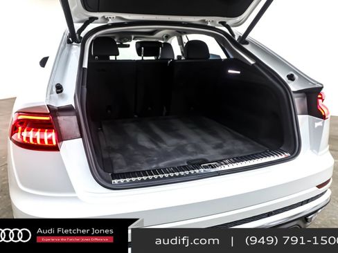 Used 2023 Audi Q8 Prestige w/ Prestige Package image 22