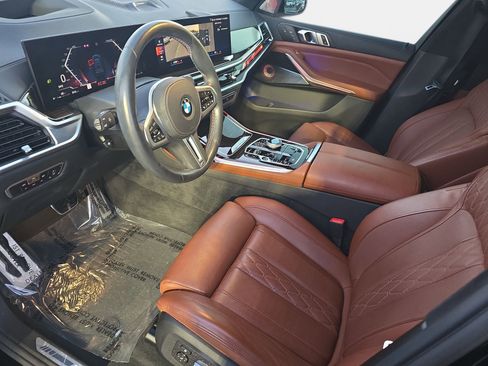 Used 2023 BMW X7 M60i w/ Executive Package AWD/4WD image 16