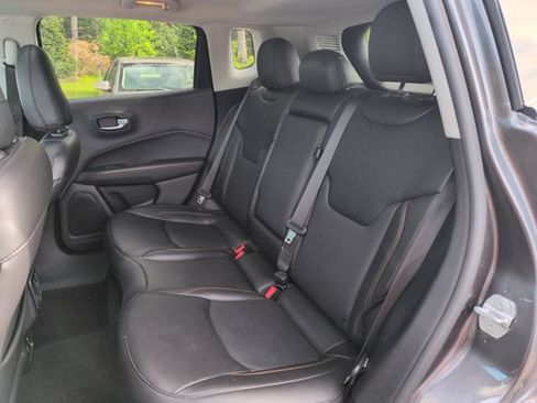 Used 2020 Jeep Compass Limited AWD/4WD image 23