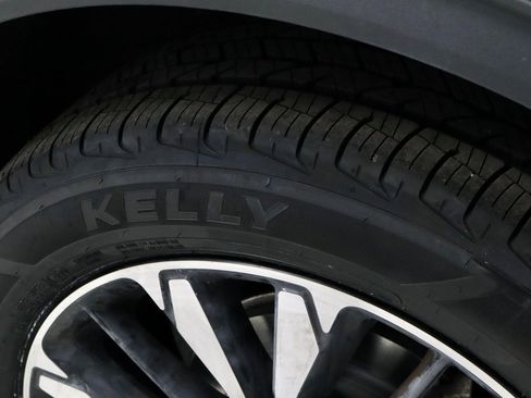 Certified 2022 Ford Escape SE w/ SE Sport Appearance Package image 20