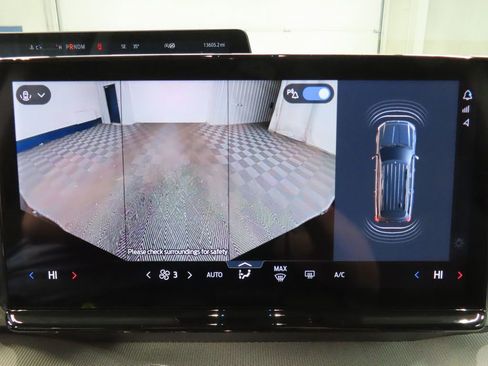 Used 2025 Ford Expedition Max Active image 23