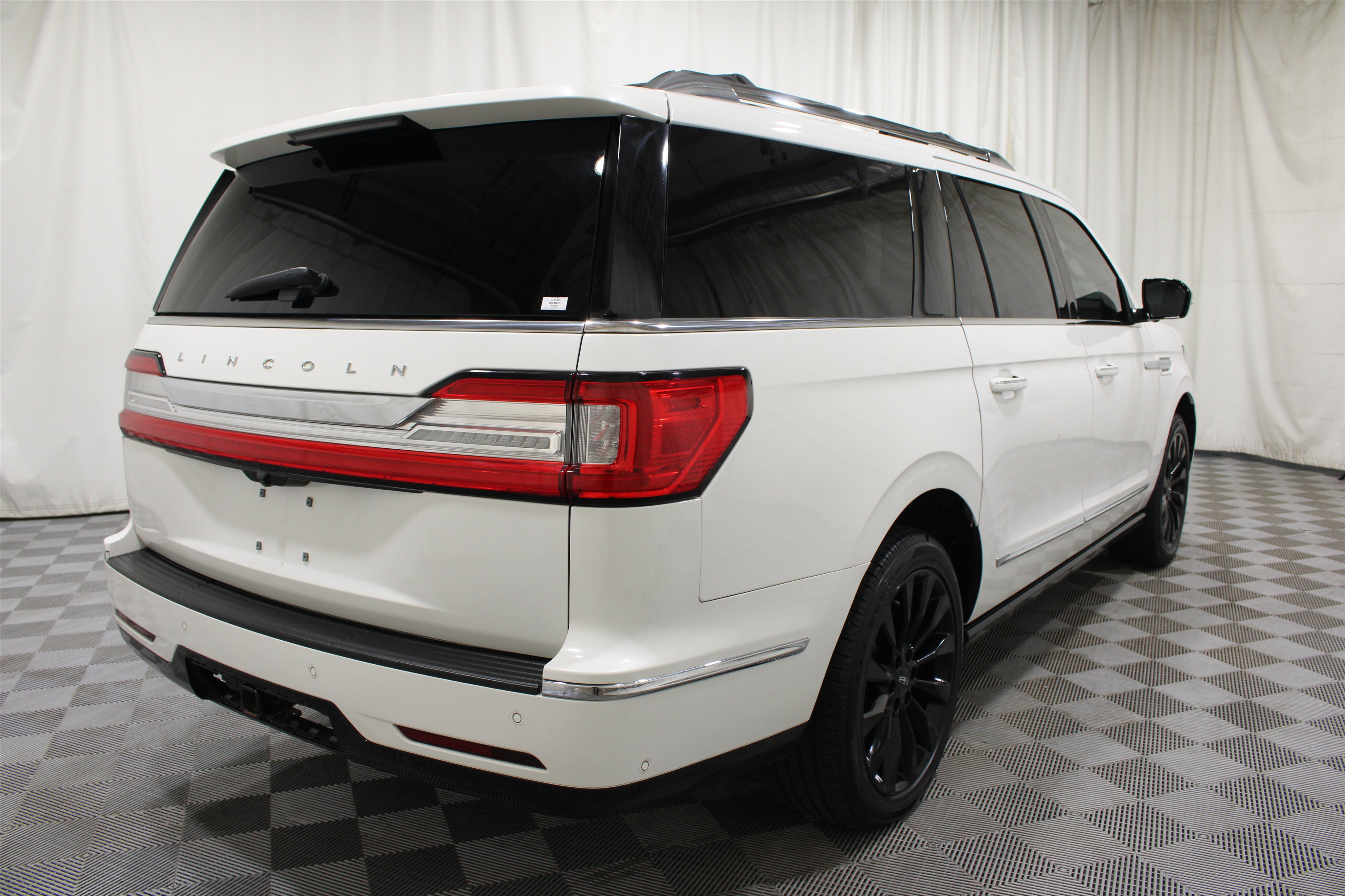 Used 2021 Lincoln Navigator L Reserve AWD/4WD image 33