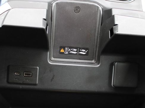 Used 2022 Chevrolet Silverado 1500 LTZ image 52