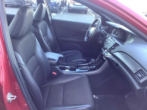 Used 2016 Honda Accord Sport image 15