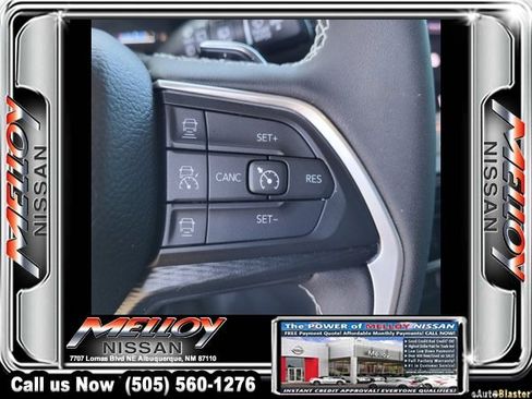 Used 2025 Jeep Grand Cherokee Laredo image 19