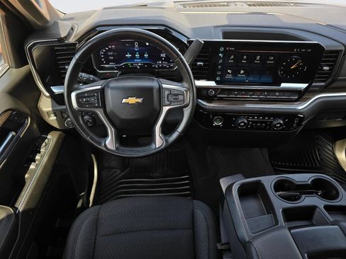 Used 2023 Chevrolet Silverado 1500 LT AWD/4WD image 13