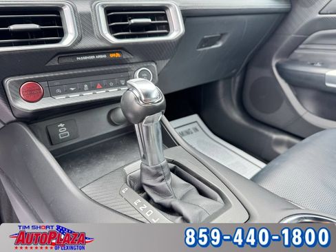 Used 2025 Ford Mustang Premium RWD image 36