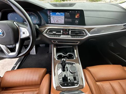 Used 2020 BMW X7 xDrive40i w/ Premium Package AWD/4WD image 19