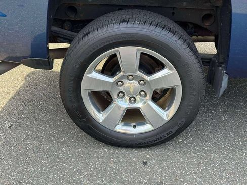 Used 2017 Chevrolet Silverado 1500 LT w/ All Star Edition AWD/4WD image 10