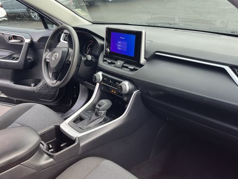 Certified 2024 Toyota RAV4 XLE AWD/4WD image 15