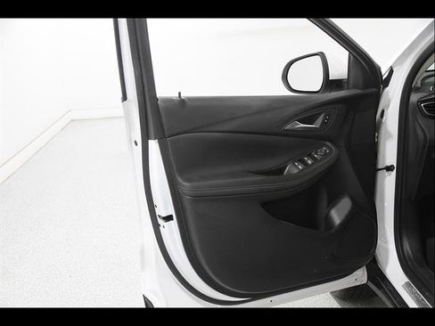 Used 2023 Buick Encore GX Preferred w/ Cold Weather Comfort Package AWD/4WD image 4