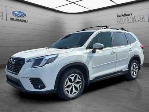 Used 2024 Subaru Forester Premium AWD/4WD image 10