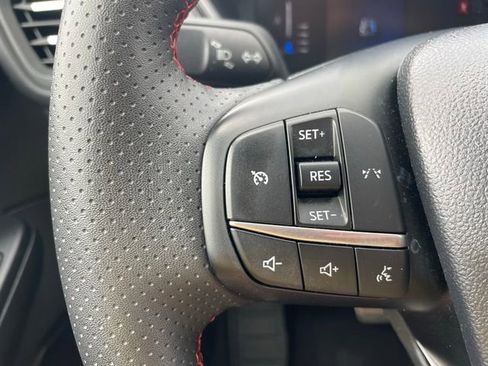 Used 2024 Ford Escape ST-Line image 9