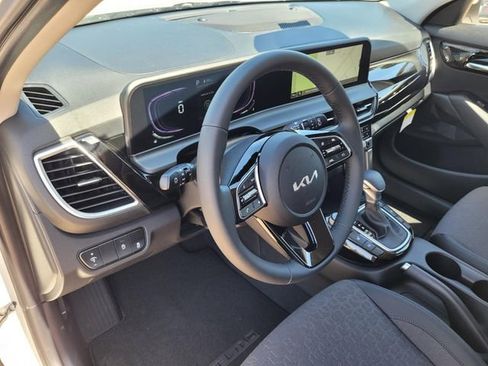 New 2026 Kia Seltos S AWD/4WD image 9