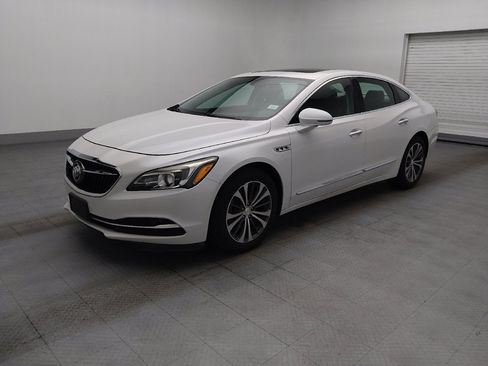 Used 2017 Buick LaCrosse Essence w/ Sun and Shade Package FWD image 2