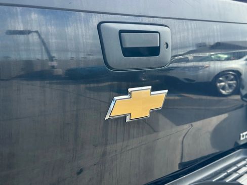 Used 2010 Chevrolet Silverado 2500 LTZ w/ Convenience Package image 53