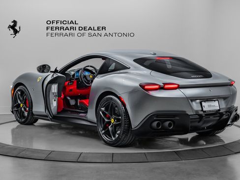Certified 2024 Ferrari Roma image 2