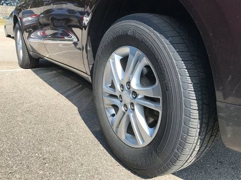 Used 2019 Buick Enclave Essence w/ Trailering Package, 5000 lbs. FWD image 12