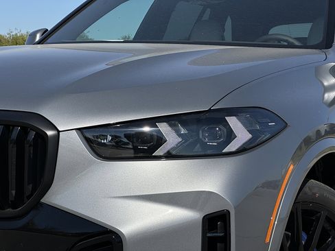 New 2026 BMW X5 sDrive40i w/ M Sport Package image 7