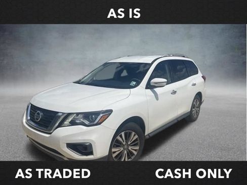 Used 2019 Nissan Pathfinder SV FWD image 1