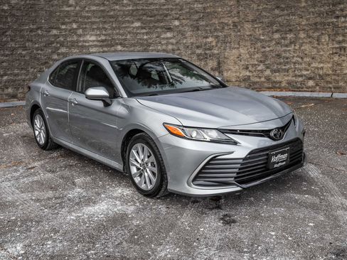 Certified 2023 Toyota Camry LE image 2