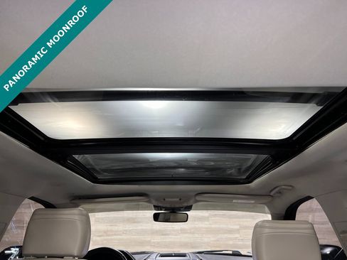 Used 2019 Ford Expedition Platinum image 5