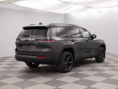 New 2026 Jeep Grand Cherokee L Limited w/ Limited Altitude Package AWD/4WD image 13