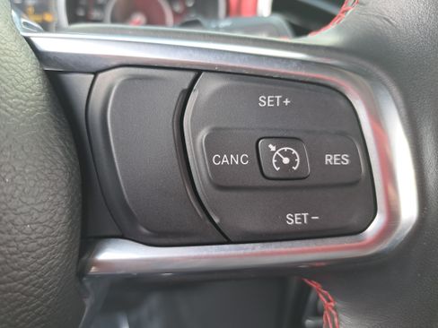 Used 2022 Jeep Wrangler Unlimited Rubicon w/ Cold Weather Group AWD/4WD image 20