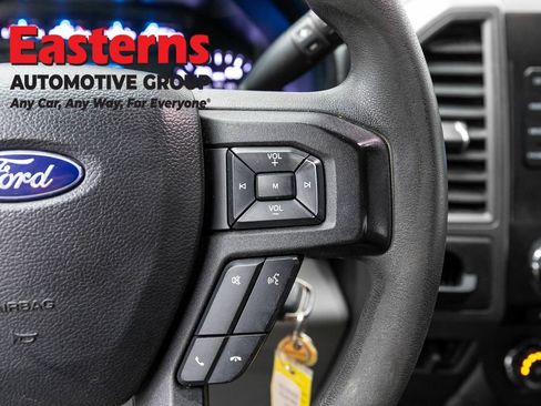 Used 2017 Ford F550 2WD Regular Cab Super Duty image 16