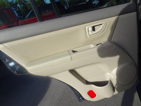 Used 2009 Kia Sorento LX image 19